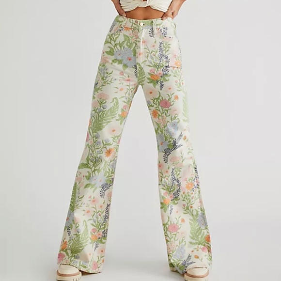 Wrangler Denim - FP Wrangler | Wanderer High Rise Flare Wallflower Wide Bootcut Bell Bottom Jeans